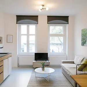 Madflats S-bahn Friedenau Apartment Berlin